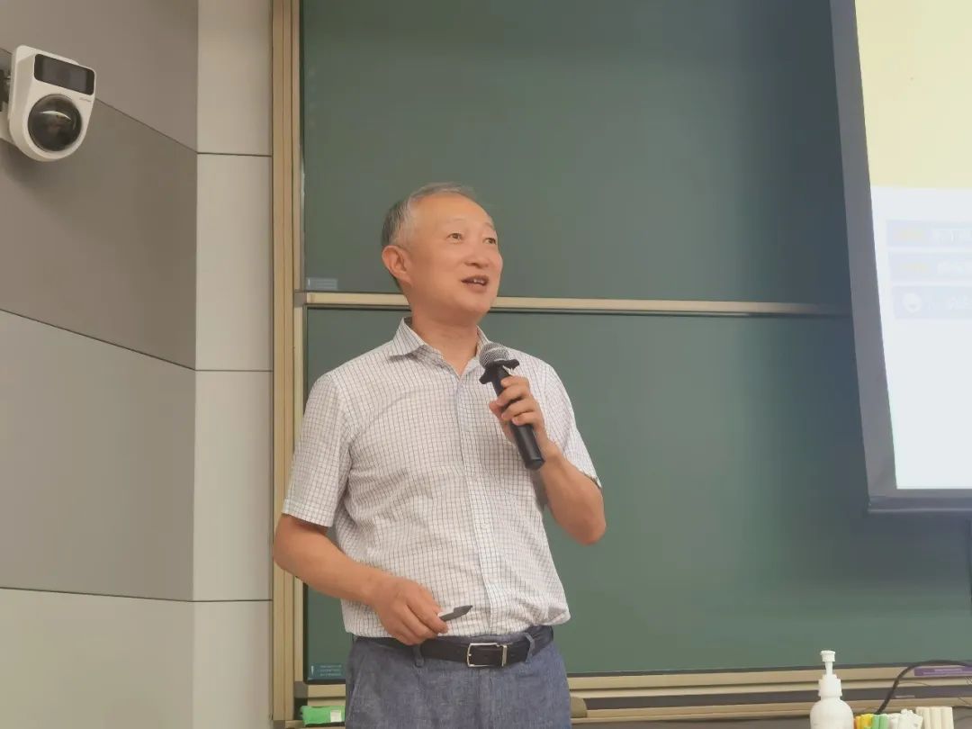 20220818-土水学院本科迎新会-未知-方东平致辞.jpg